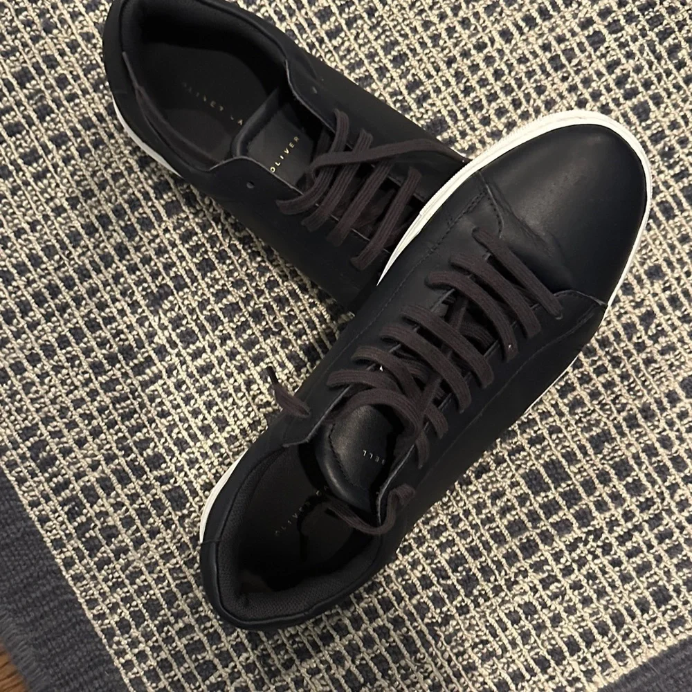 Oliver Cabell Black Low-Top Sneakers with White Sole - Picture 4 of 6